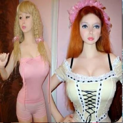 This is Human Barbie, Lolita Rich, photos can make you insane