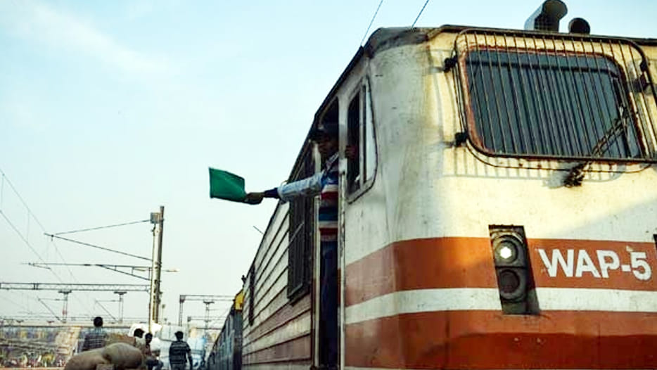 Looted passengers in the train