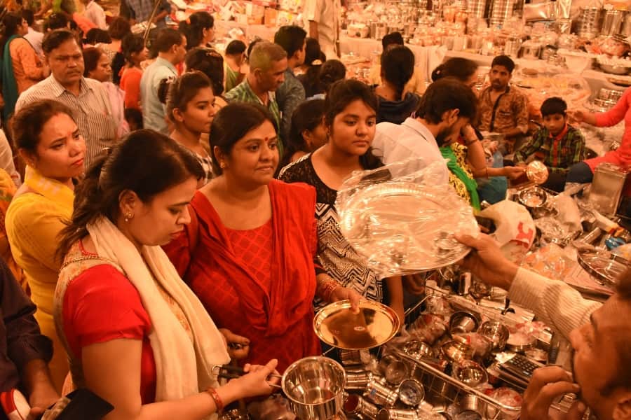 dhanteras purchase timing 2018, auspicious time, shubh muhurat to buy things