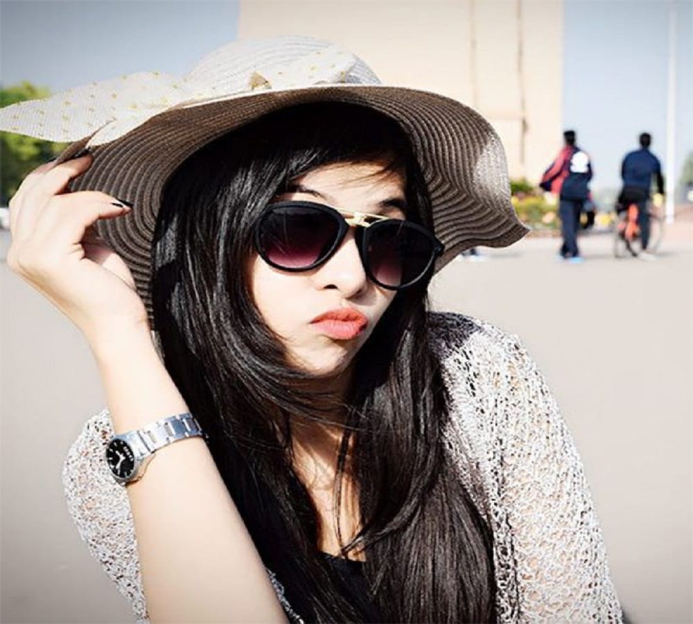  dhinchak pooja may makes wild card entery in bigb boss this friday