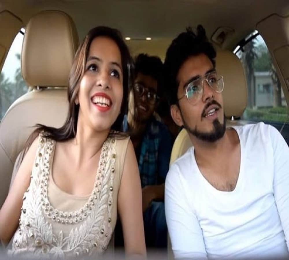 bigg boss 11 contestant vikas gupta kisses shipla in jail 