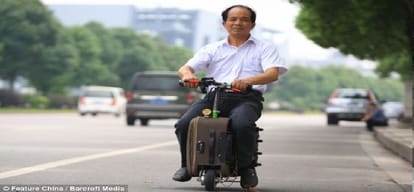 Eccentric inventor builds his own electric suitcase on wheels 