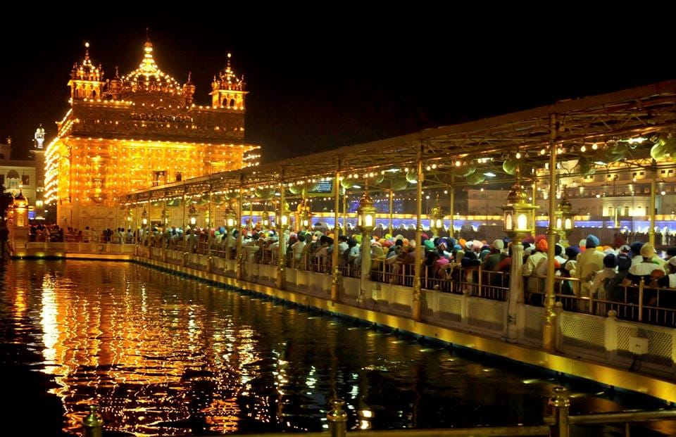Guru Granth Sahib Established in Golden Temple Amritsar on 27 August 1604