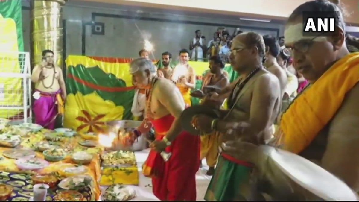  Diwali 2017 bhasm aarti during narak chaturthi in ujjain mahakal temple