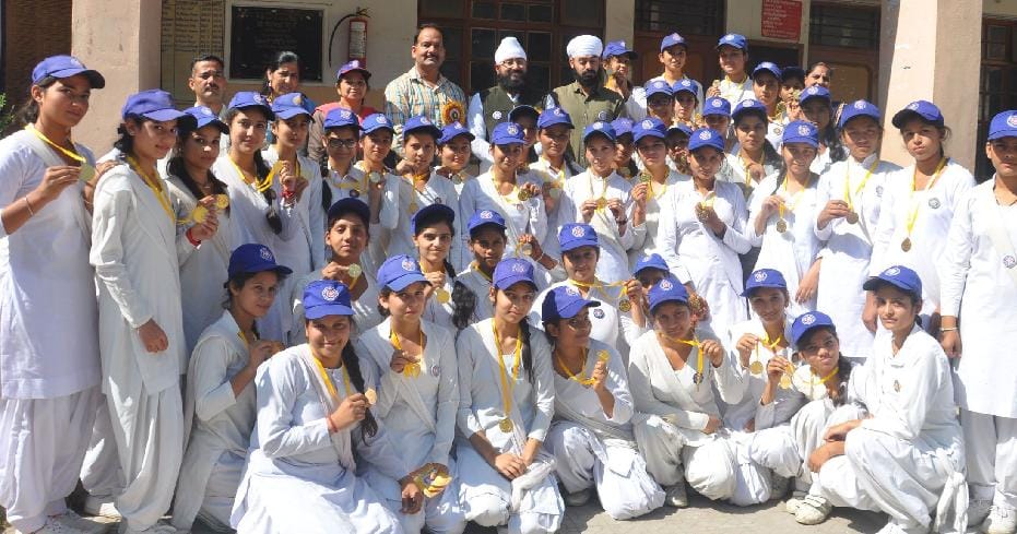 स्वयंसेवियों ने संवारी बावड़ियां