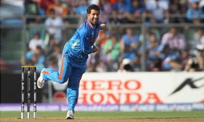 sachin tendulkar trolled by australian journalist on twitter 