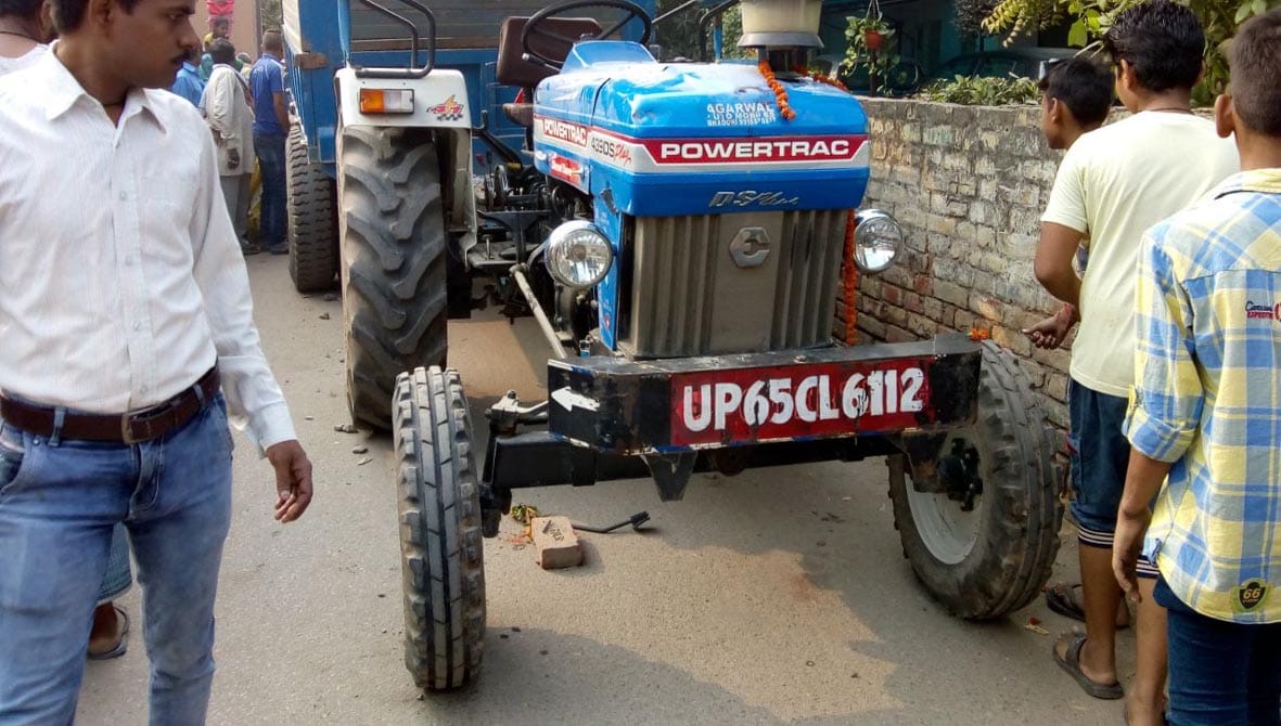 over speed tractor killed a student in varanasi