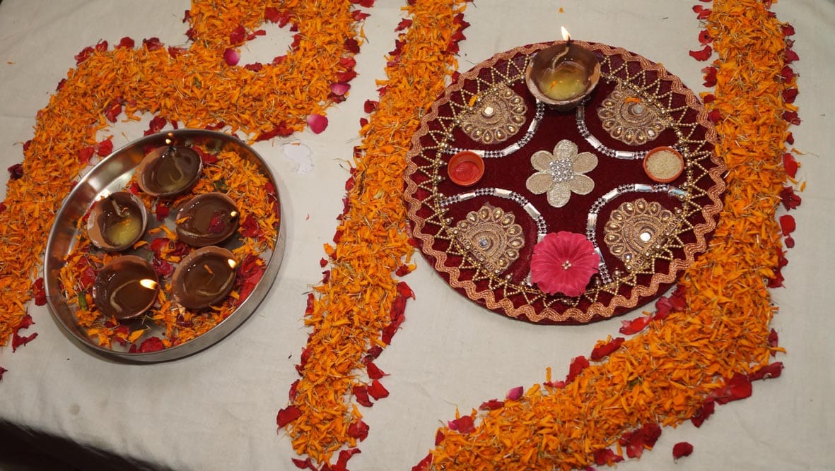 varanasi muslim womens worship  lord ram at diwali