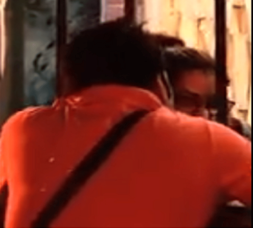 bigg boss 11 contestant vikas gupta kisses shipla in jail 