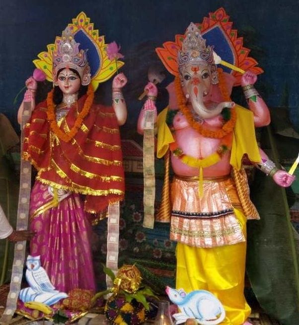 total 491 pandal of maa laxmi situated in azamgarh