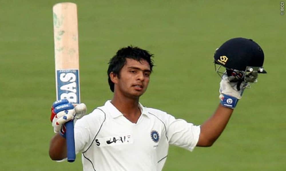 How fast Virat Kohli run on ground watch in video