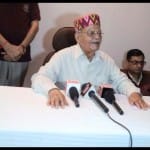 pandit sukram targets on virbhadra singh
