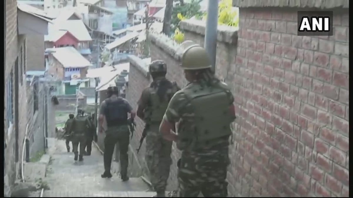 Terrorists hurl grenade at the house of MLA Mushtaq Ahmad in Tral