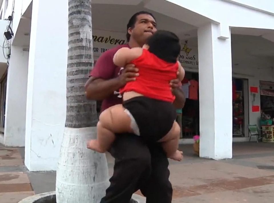 BABY boy aged just ten months having thirty kilogram weight