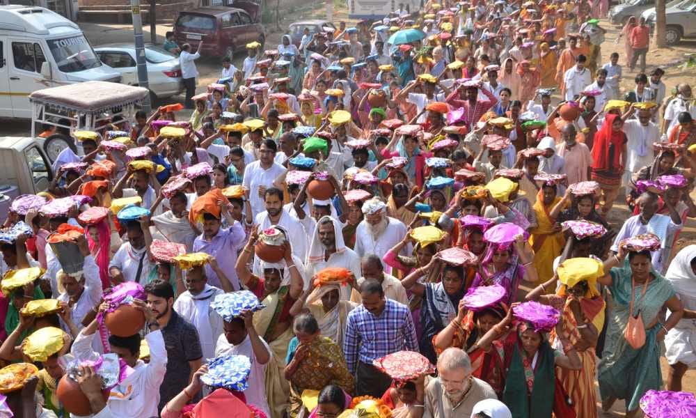 gorvardhan puja celebration in mathura