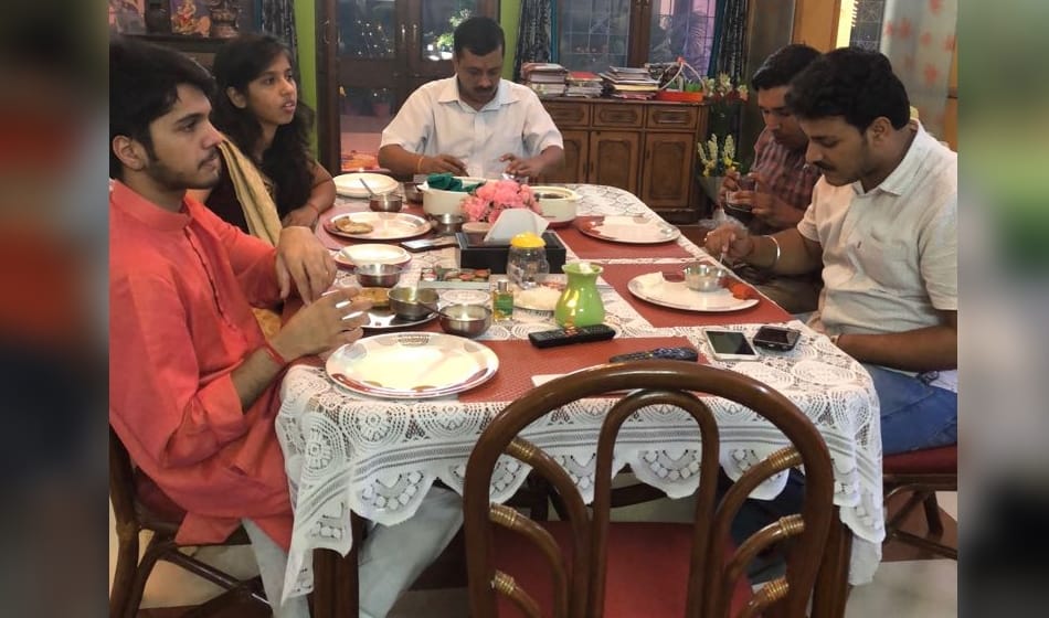 see photos how arvind kejriwal and sisodia celebrated their diwali 2017