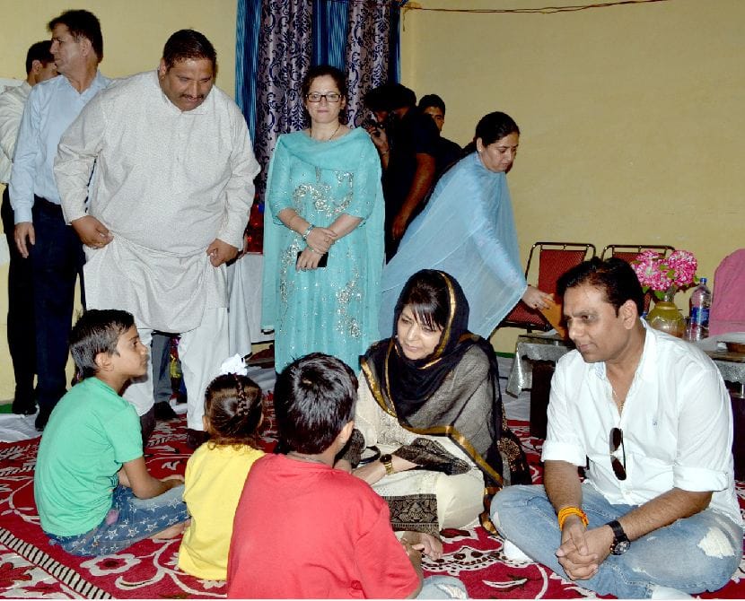 Mehbooba mufti celebrated diwali in Orphanage