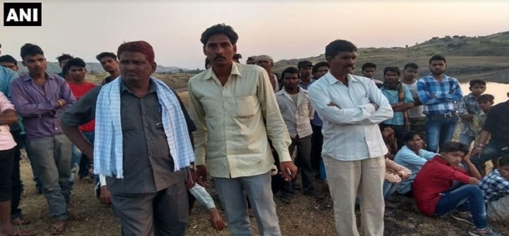 Woman along with her four children committed suicide by jumping into a river in Udaipur's Rajasthan