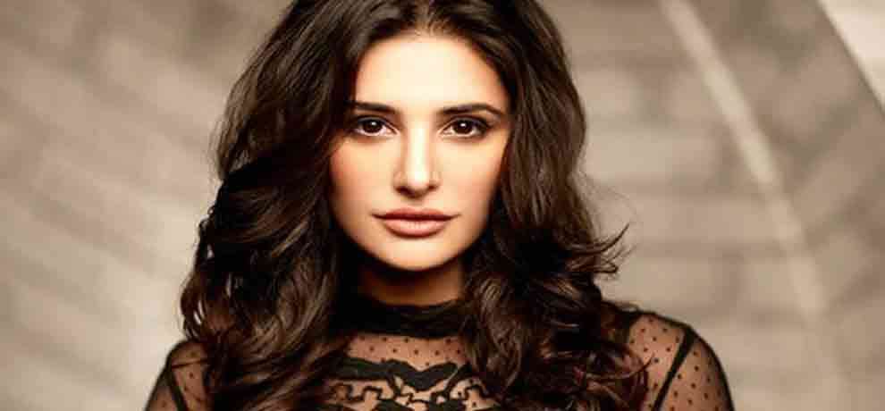 birthday special story on nargis fakhri whose mother was not ready of her marriage