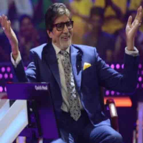 AMITABH BACHCHAN CELEBRATED HIS DIWALI WITH GRAND DAUGHTER ARADHYA