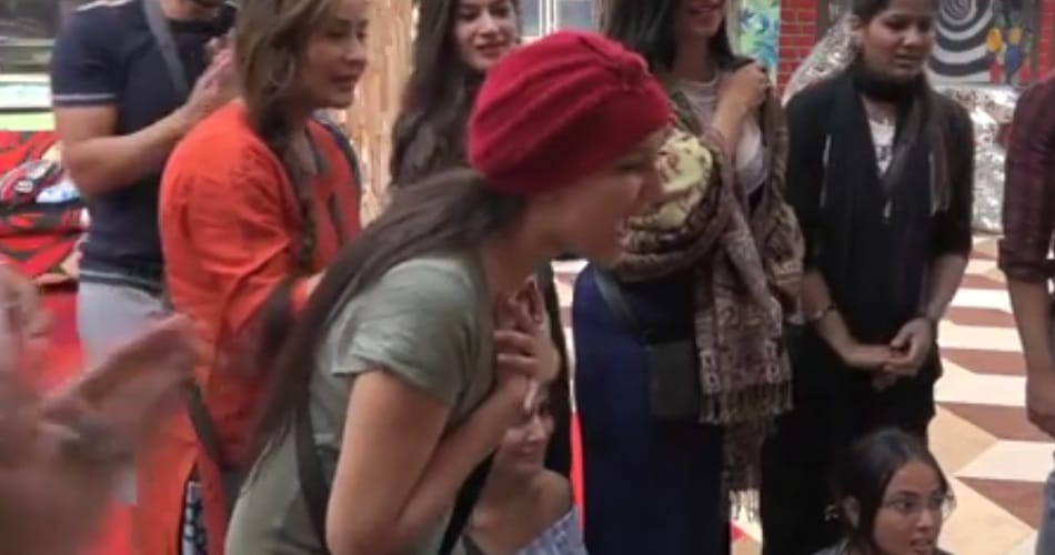 sapna chaudhary weeps a lot on diwali in bigg boss house