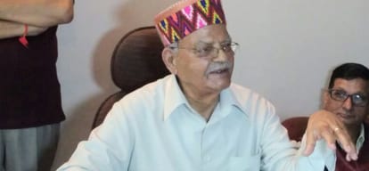 pandit sukram targets on virbhadra singh