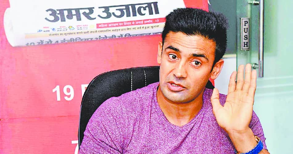 international wrestler sangram singh at amar ujala office, speaks on ram rahim, radhe maa