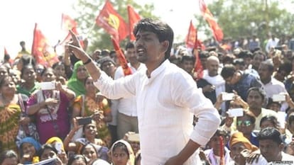 loksabha chunav 2019 gujrat alpesh thakor left congress bjp amit shah hardik patel