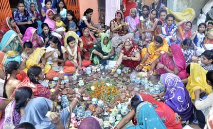 Bhai dooj festival celebration in varanasi