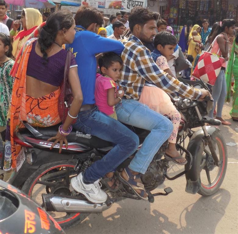  Bhaiyadujah: A crowd full of roadways bus and trains