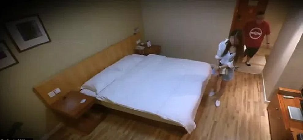 chinese girl ready to sell virginity for i phone 