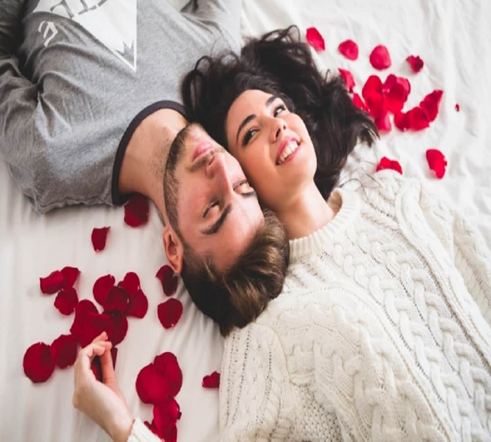 do you know before dating a guy mostly girls are doing these four things 
