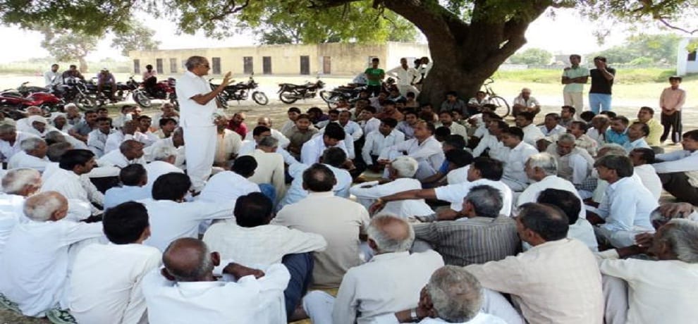 sambhal Village Panchayat order to gave 1.5 lakh rupees to minor rape victim as companation