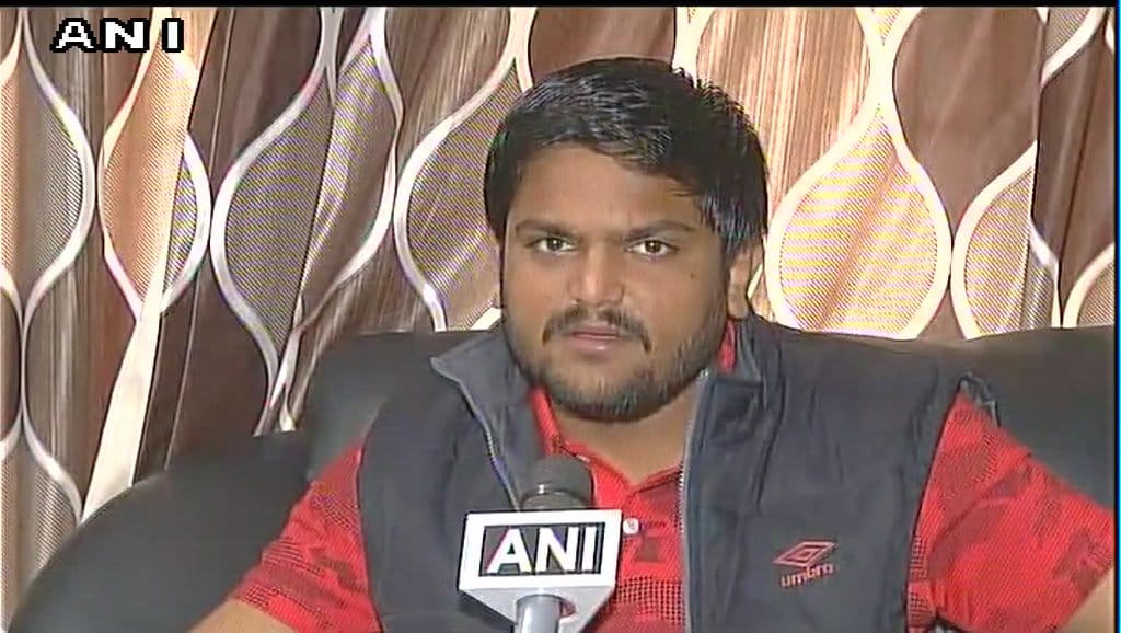 two Patidar leader join BJP in gujarat