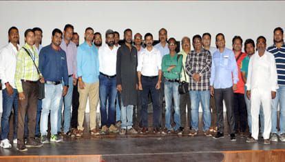 Journalists said  JD movie journalisms mirror