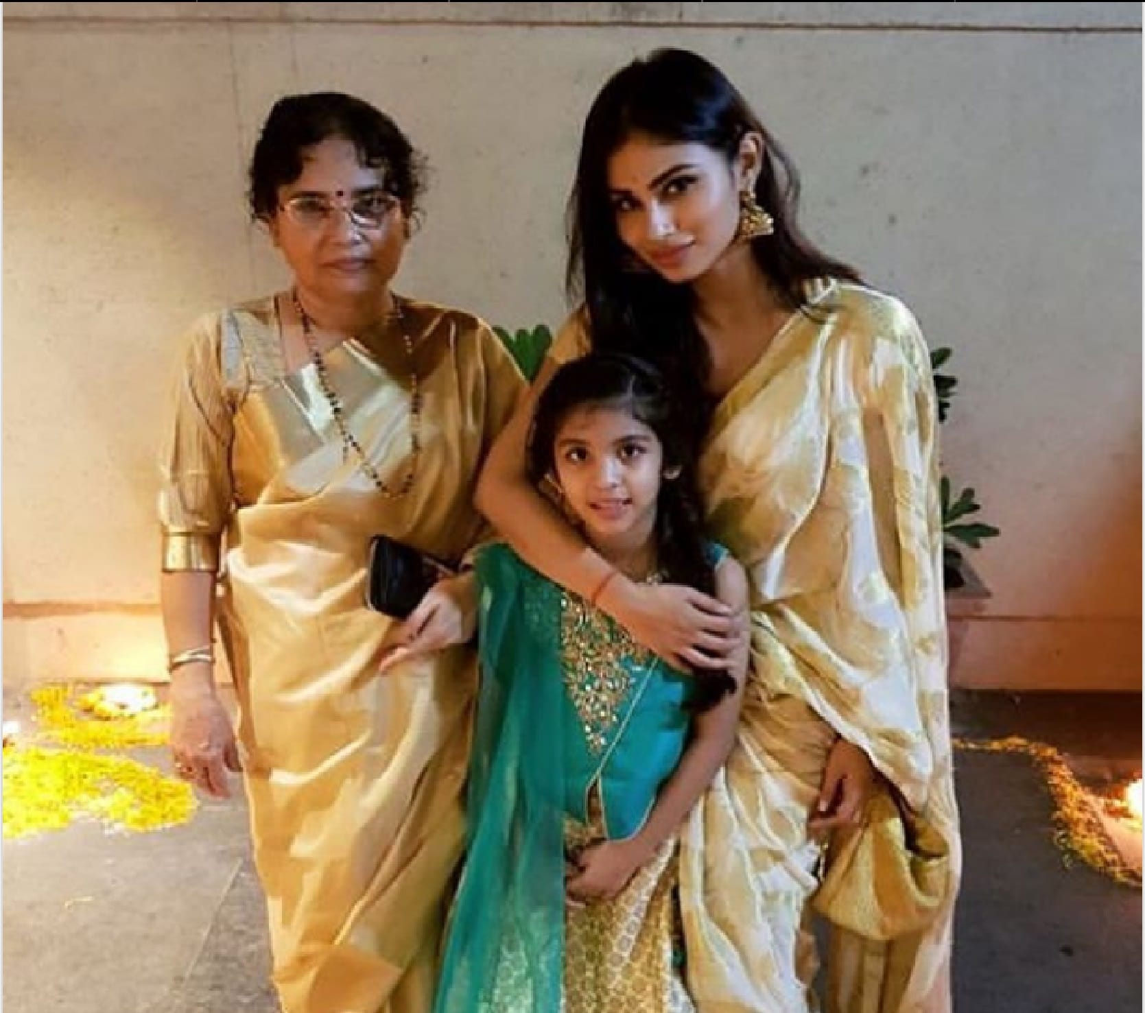 nagin fame mouni roy celebrates diwali with someone special 
