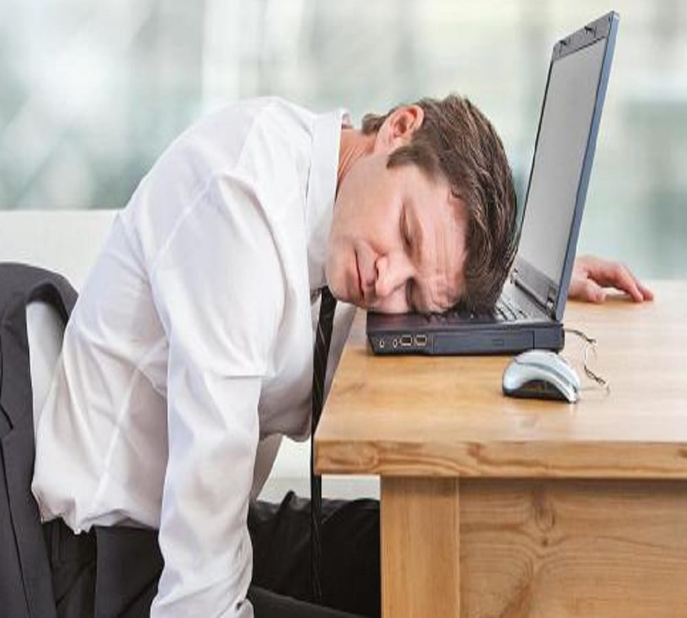 one power nap between office work will give you amazing benefits says research