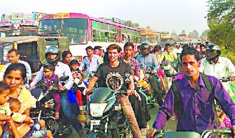 Four hours stay on the Delhi Highway