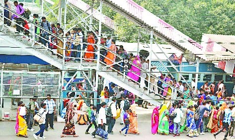 Now the crowd of Chhath Puja made difficult journeys