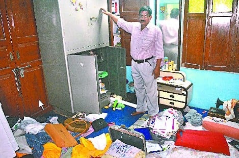 Bad smash on Diwali, police dull