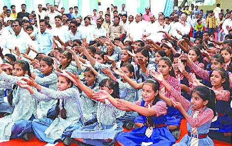  Message of unity inherited from revolutionaries