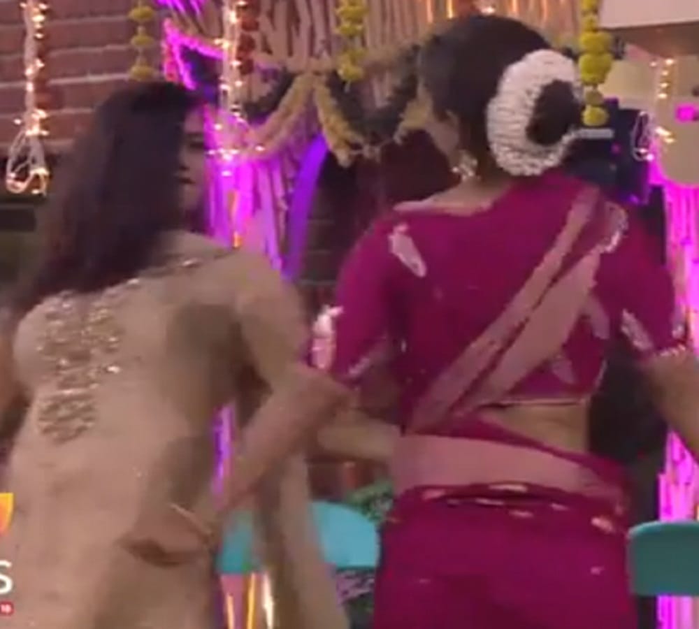 Bigg Boss 11 Preview Hina defeats Sapna in dancing