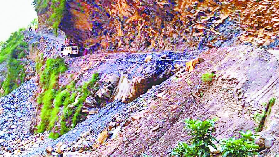 Bike collapses, dies of ex-army