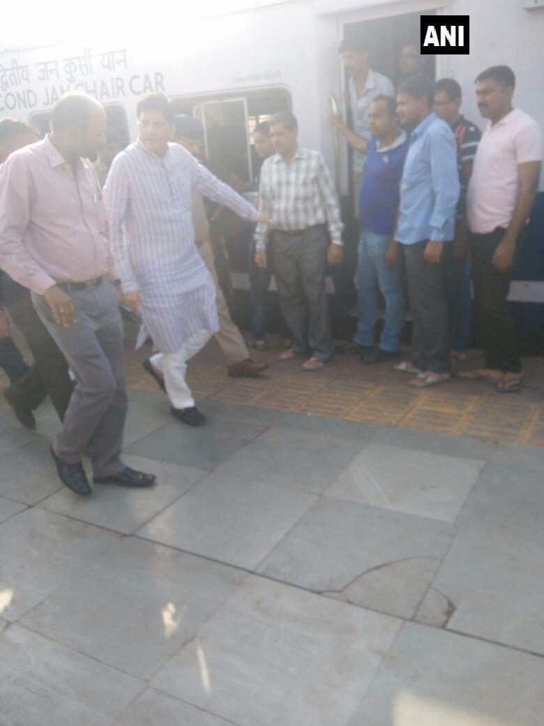 Railway minister Piyush Goyal surprise visit in Kota JanShatabdi