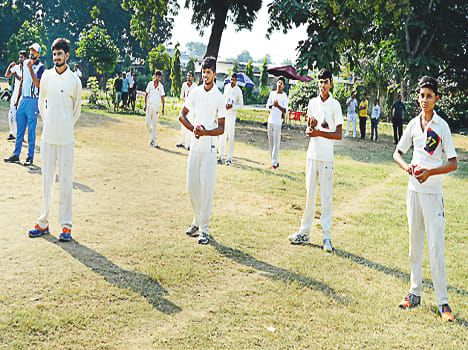 200 cricketers trial for selection in BPL