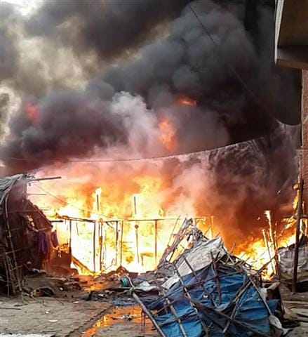 Three bigha cane burns from HT line, planted jam