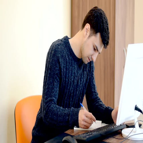 know how to manage time when you go back to work after a long weekend or holiday