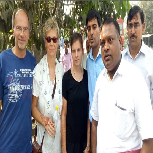 The foreign lady came to the heart of the Indian, seven rounds of UP pavilion