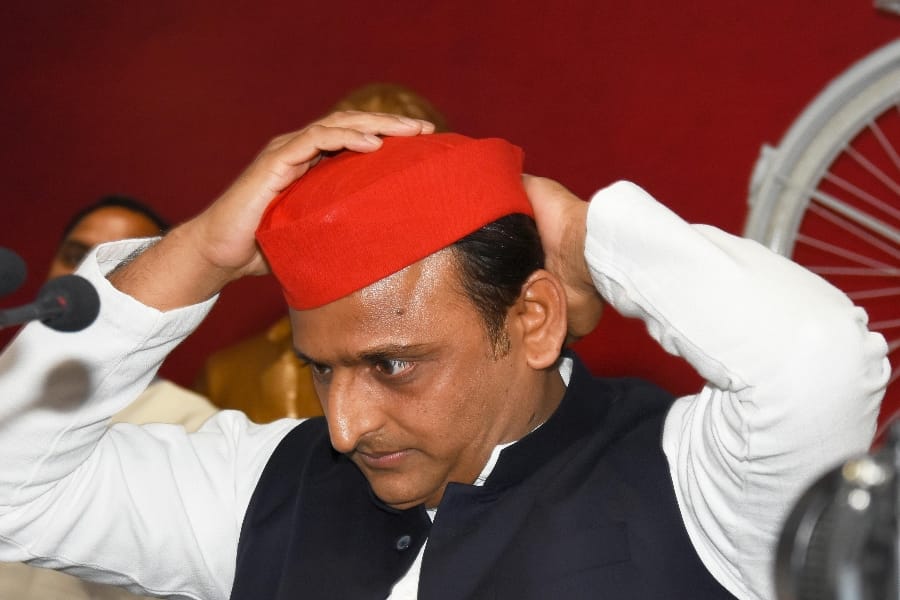 ex cm akhilesh yadav press conference in lucknow