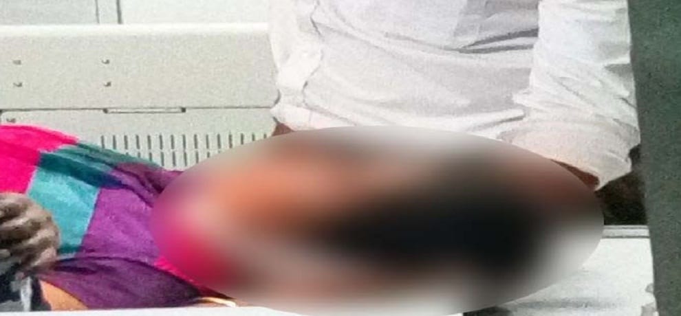 a husband attacked his wife in Bareilly